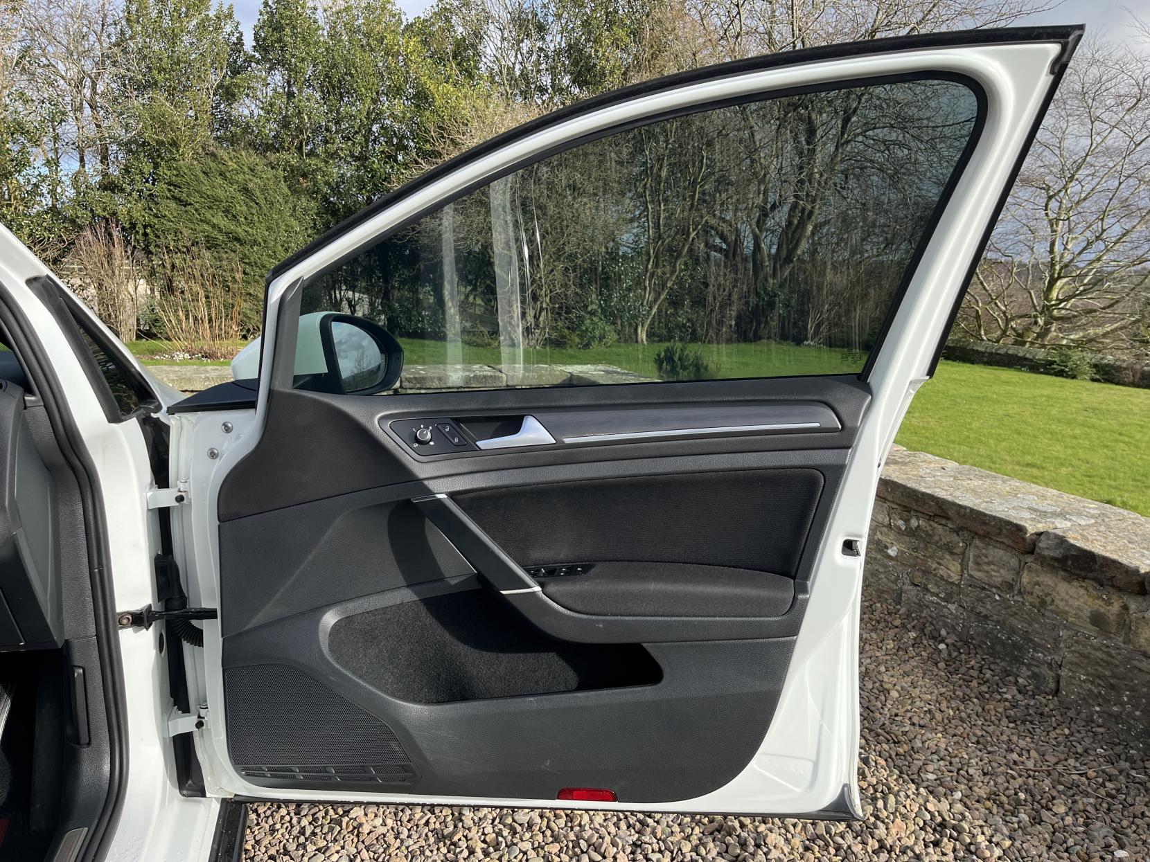 Volkswagen Golf 2.0 TSI GTI Hatchback 5dr Petrol Manual Euro 6 (s/s) (230 ps)