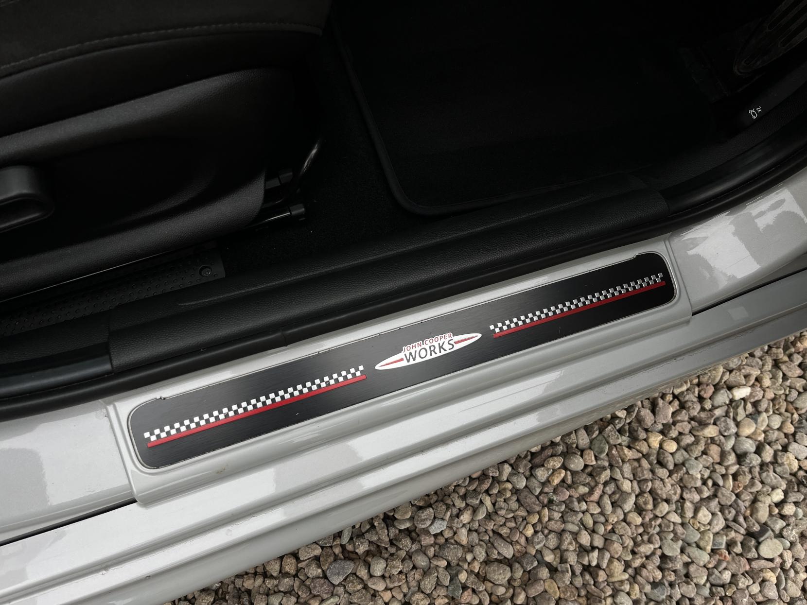 MINI Hatch 2.0 Cooper S Sport Hatchback 5dr Petrol Steptronic Euro 6 (s/s) (192 ps)