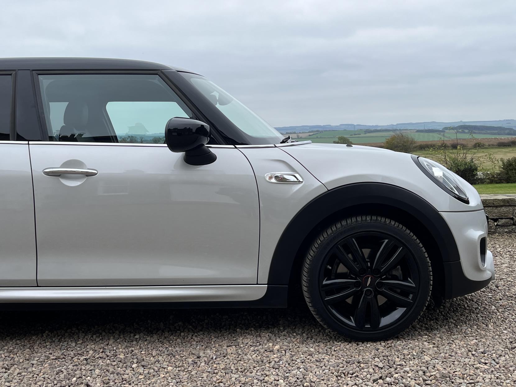 MINI Hatch 2.0 Cooper S Sport Hatchback 5dr Petrol Steptronic Euro 6 (s/s) (192 ps)