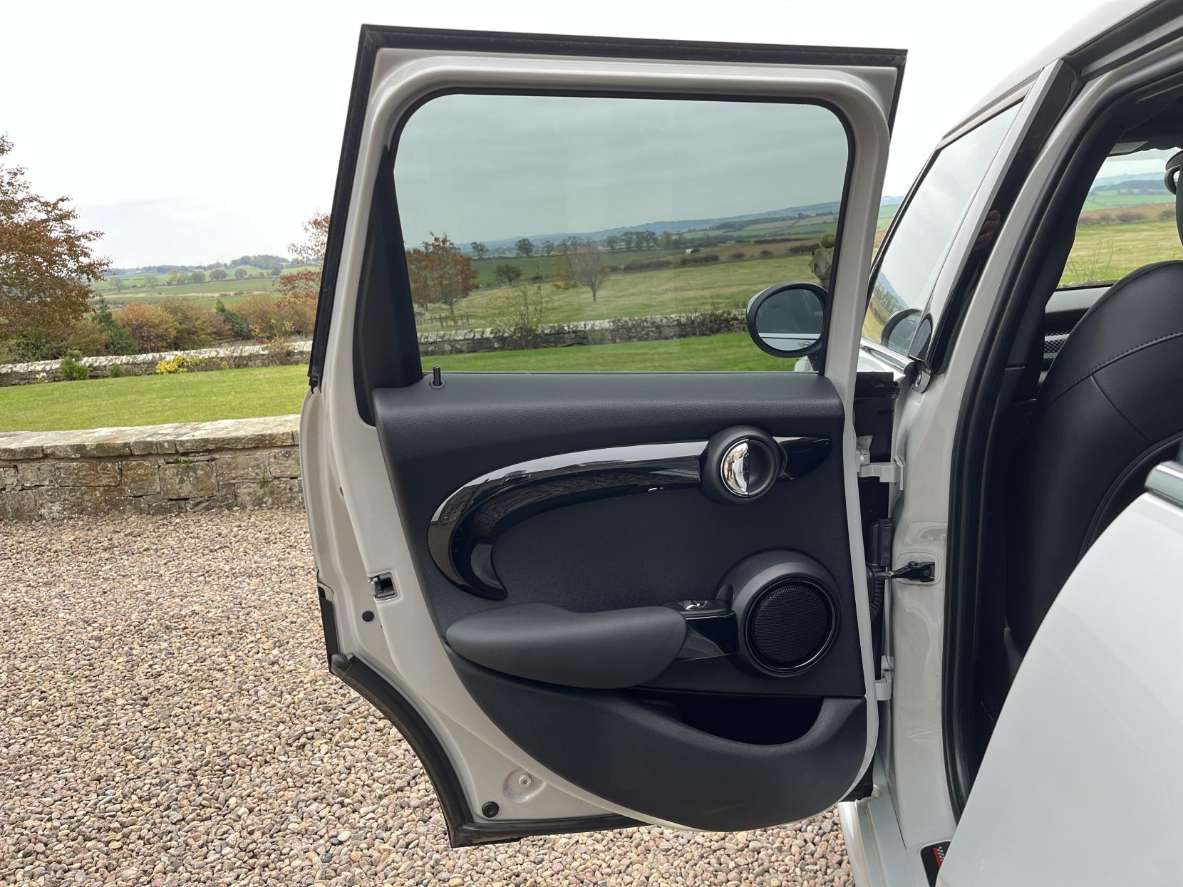 MINI Hatch 2.0 Cooper S Sport Hatchback 5dr Petrol Steptronic Euro 6 (s/s) (192 ps)