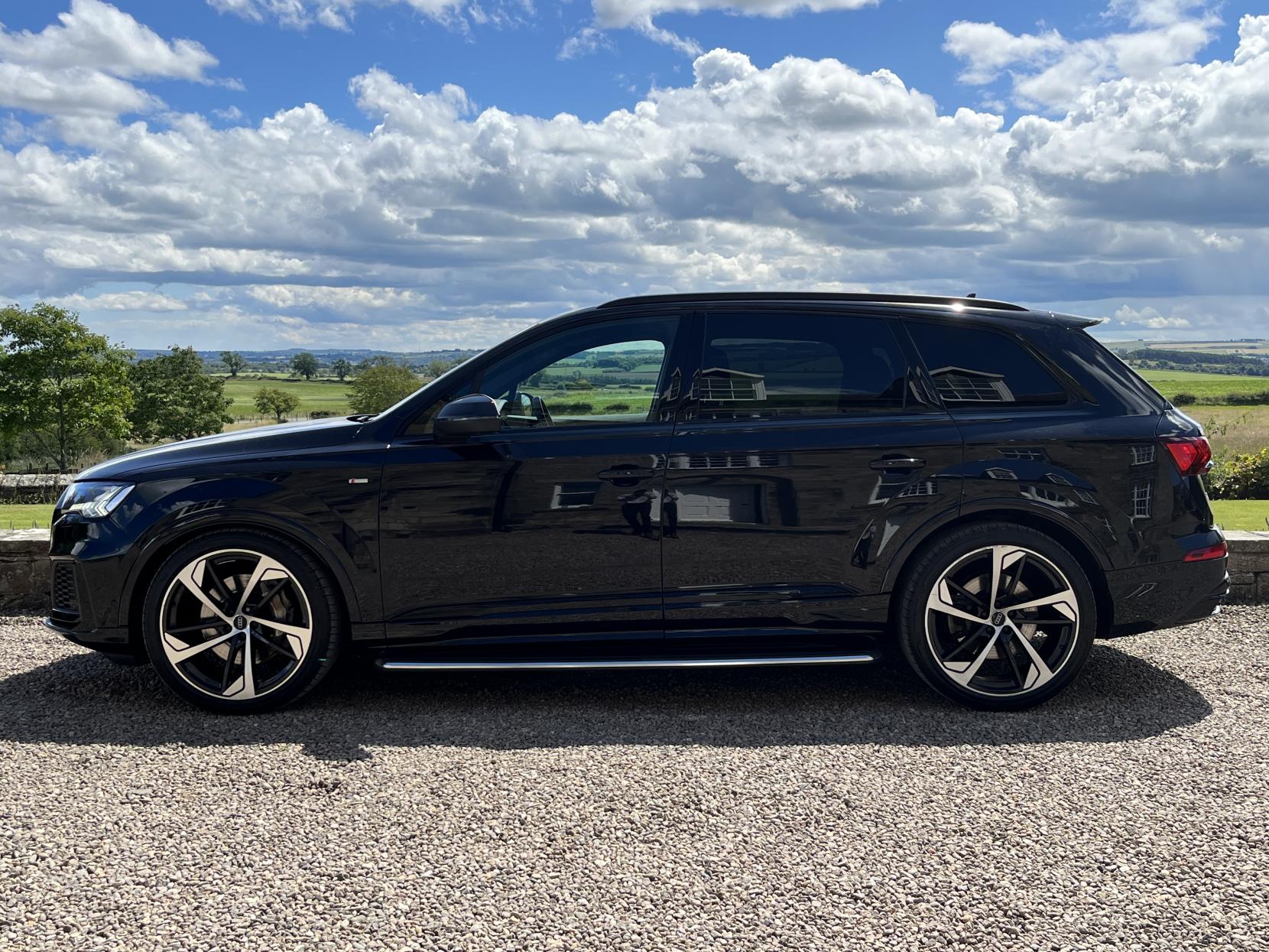 Audi Q7 3.0 TDI V6 50 Black Edition SUV 5dr Diesel Tiptronic quattro Euro 6 (s/s) (286 ps)