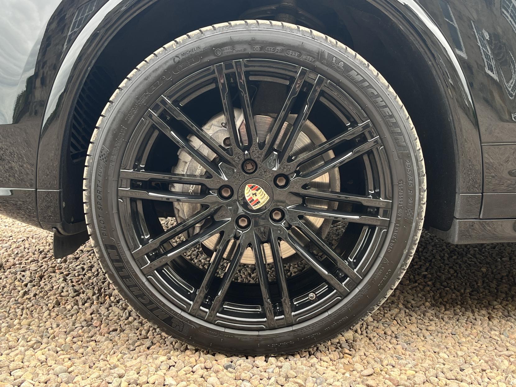 Porsche Cayenne 3.0 TD V6 SUV 5dr Diesel TiptronicS 4WD Euro 6 (s/s) (262 ps)
