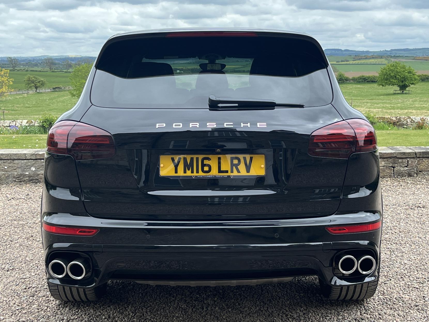 Porsche Cayenne 3.0 TD V6 SUV 5dr Diesel TiptronicS 4WD Euro 6 (s/s) (262 ps)