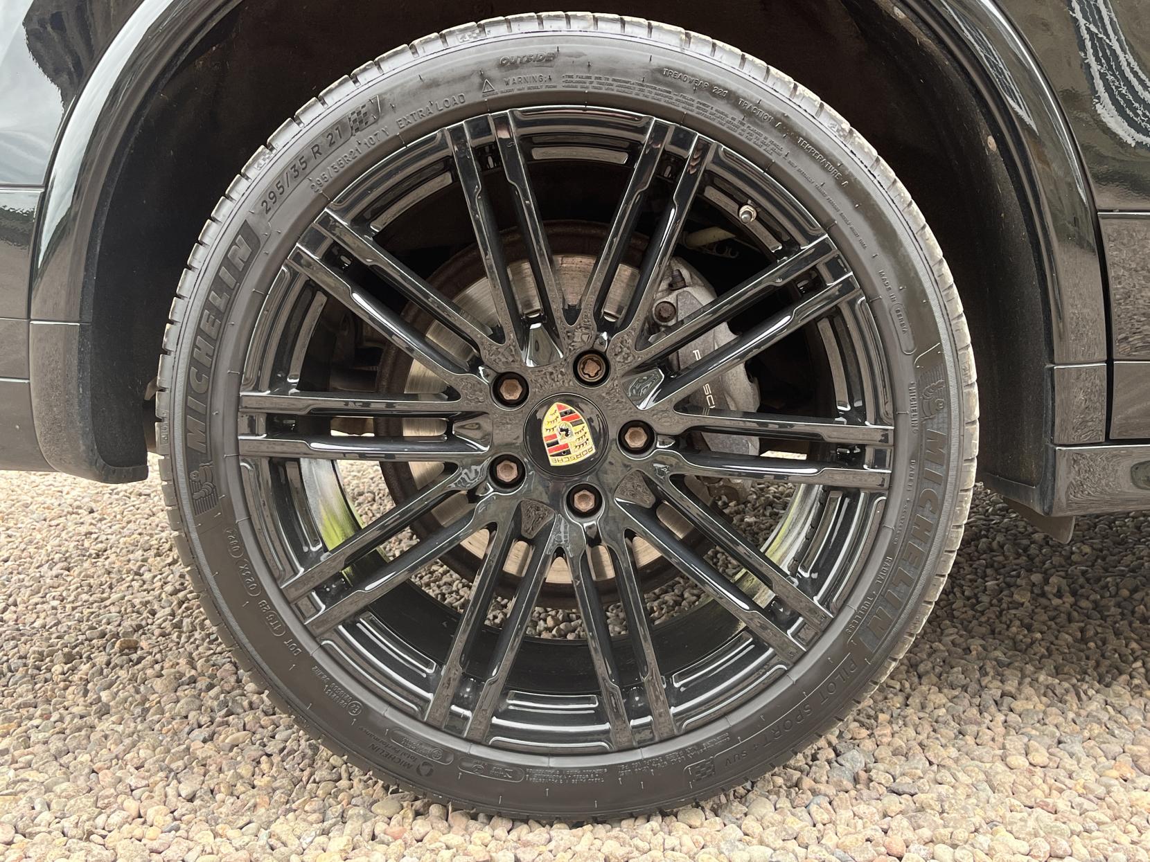 Porsche Cayenne 3.0 TD V6 SUV 5dr Diesel TiptronicS 4WD Euro 6 (s/s) (262 ps)