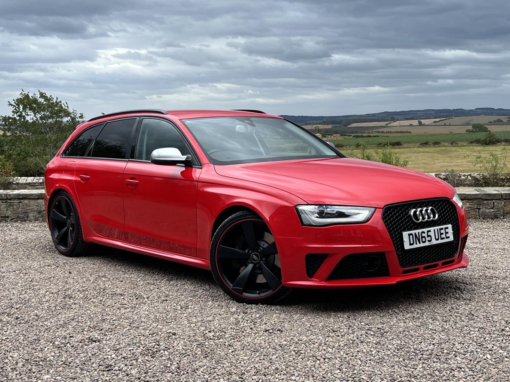 Audi RS4 Avant 4.2 FSI V8 Estate 5dr Petrol S Tronic quattro Euro 5 (450 ps)