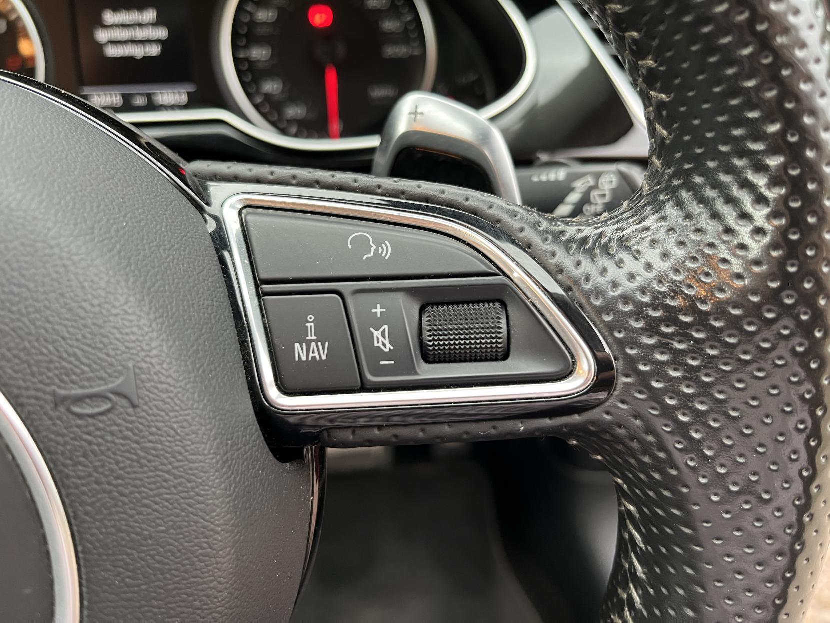 Audi RS4 Avant 4.2 FSI V8 Estate 5dr Petrol S Tronic quattro Euro 5 (450 ps)