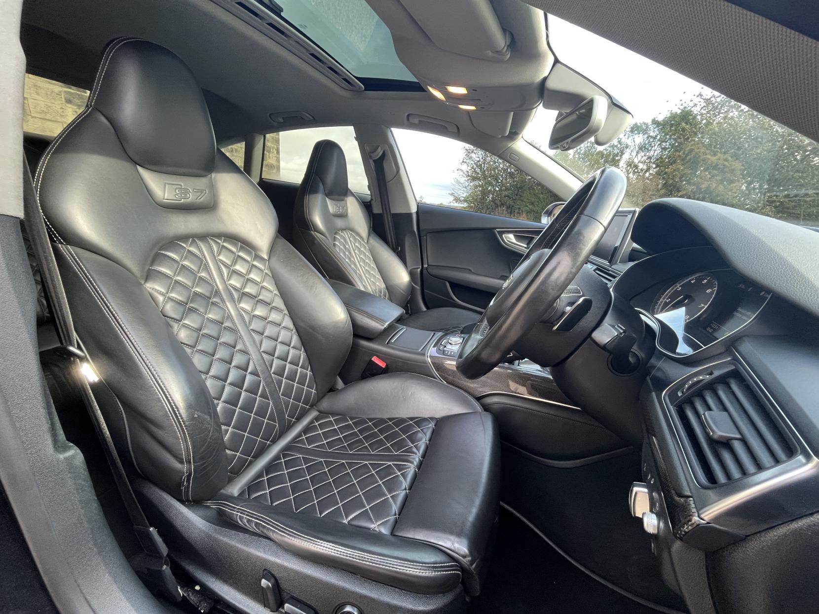 Audi S7 4.0 TFSI V8 Sportback 5dr Petrol S Tronic quattro Euro 5 (s/s) (420 ps)