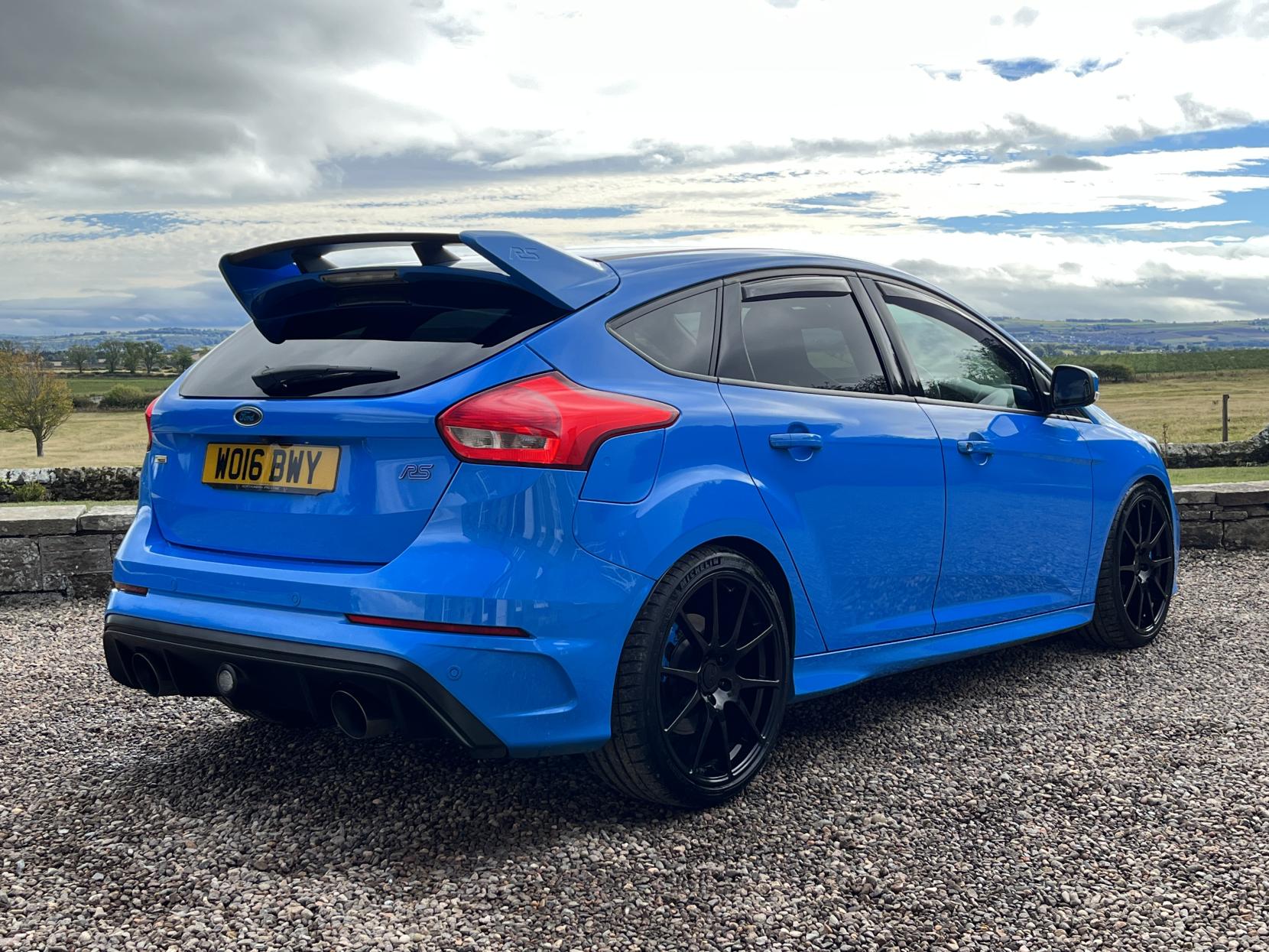 Ford Focus 2.3T EcoBoost RS Hatchback 5dr Petrol Manual AWD Euro 6 (s/s) (350 ps)