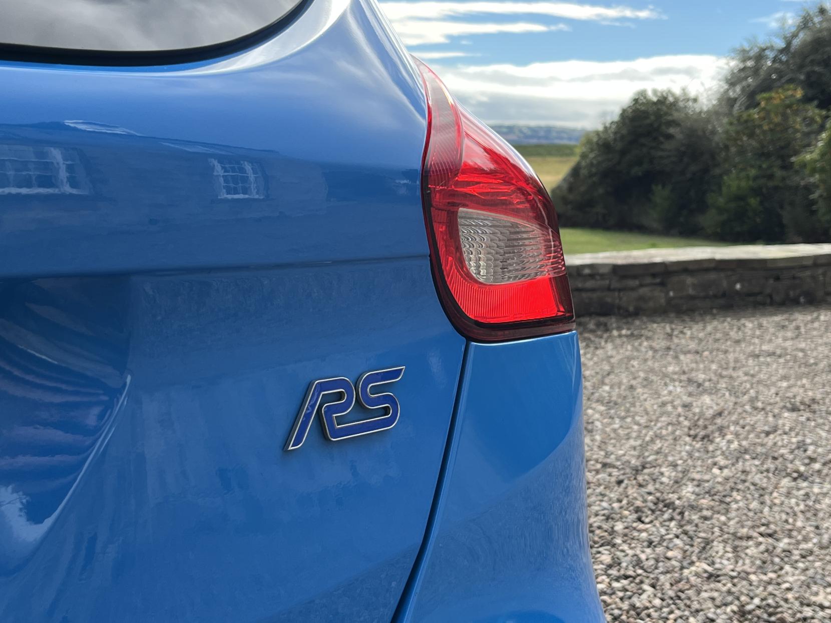 Ford Focus 2.3T EcoBoost RS Hatchback 5dr Petrol Manual AWD Euro 6 (s/s) (350 ps)