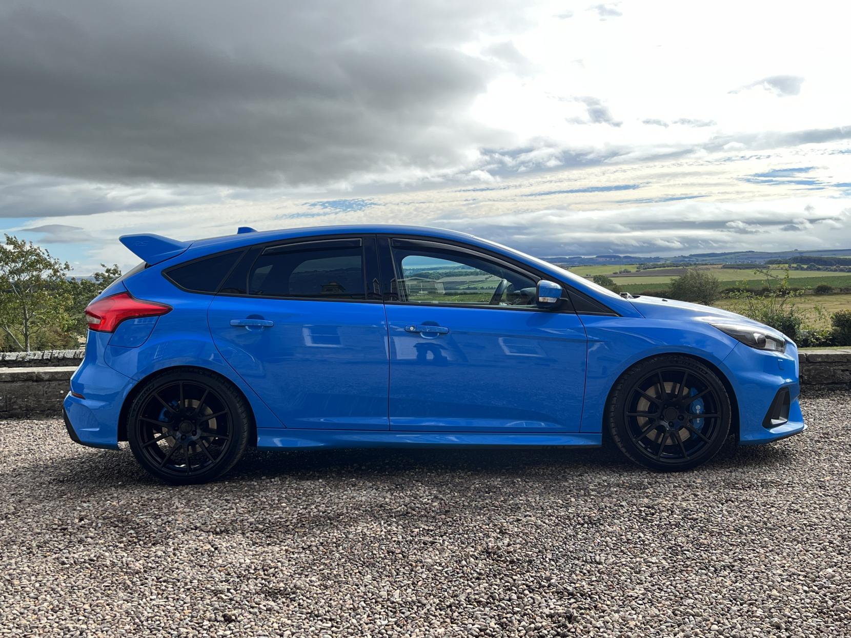 Ford Focus 2.3T EcoBoost RS Hatchback 5dr Petrol Manual AWD Euro 6 (s/s) (350 ps)
