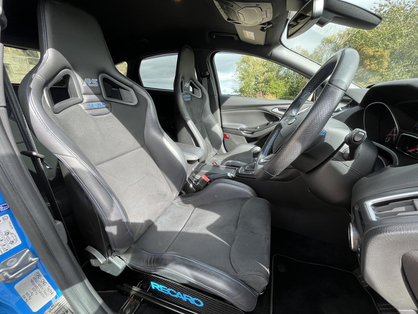 Ford Focus 2.3T EcoBoost RS Hatchback 5dr Petrol Manual AWD Euro 6 (s/s) (350 ps)