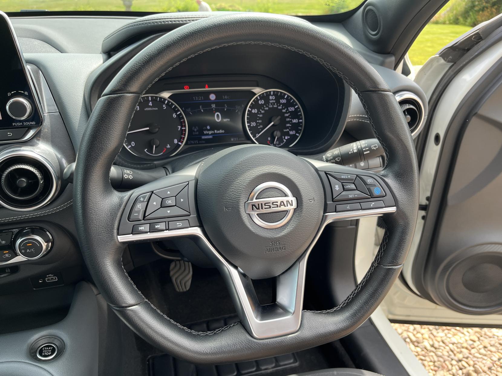 Nissan Juke 1.0 DIG-T Tekna SUV 5dr Petrol Manual Euro 6 (s/s) (114 ps)