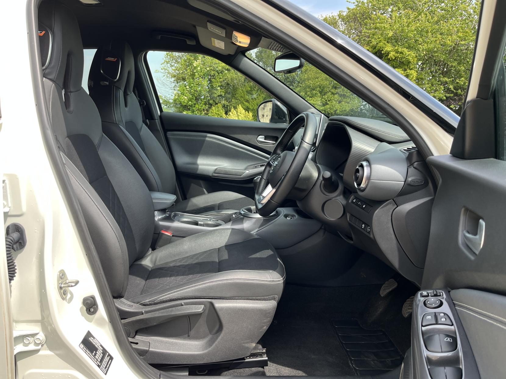 Nissan Juke 1.0 DIG-T Tekna SUV 5dr Petrol Manual Euro 6 (s/s) (114 ps)