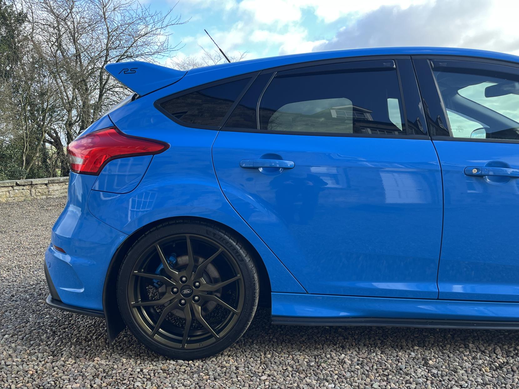 Ford Focus 2.3T EcoBoost RS Hatchback 5dr Petrol Manual AWD Euro 6 (s/s) (350 ps)