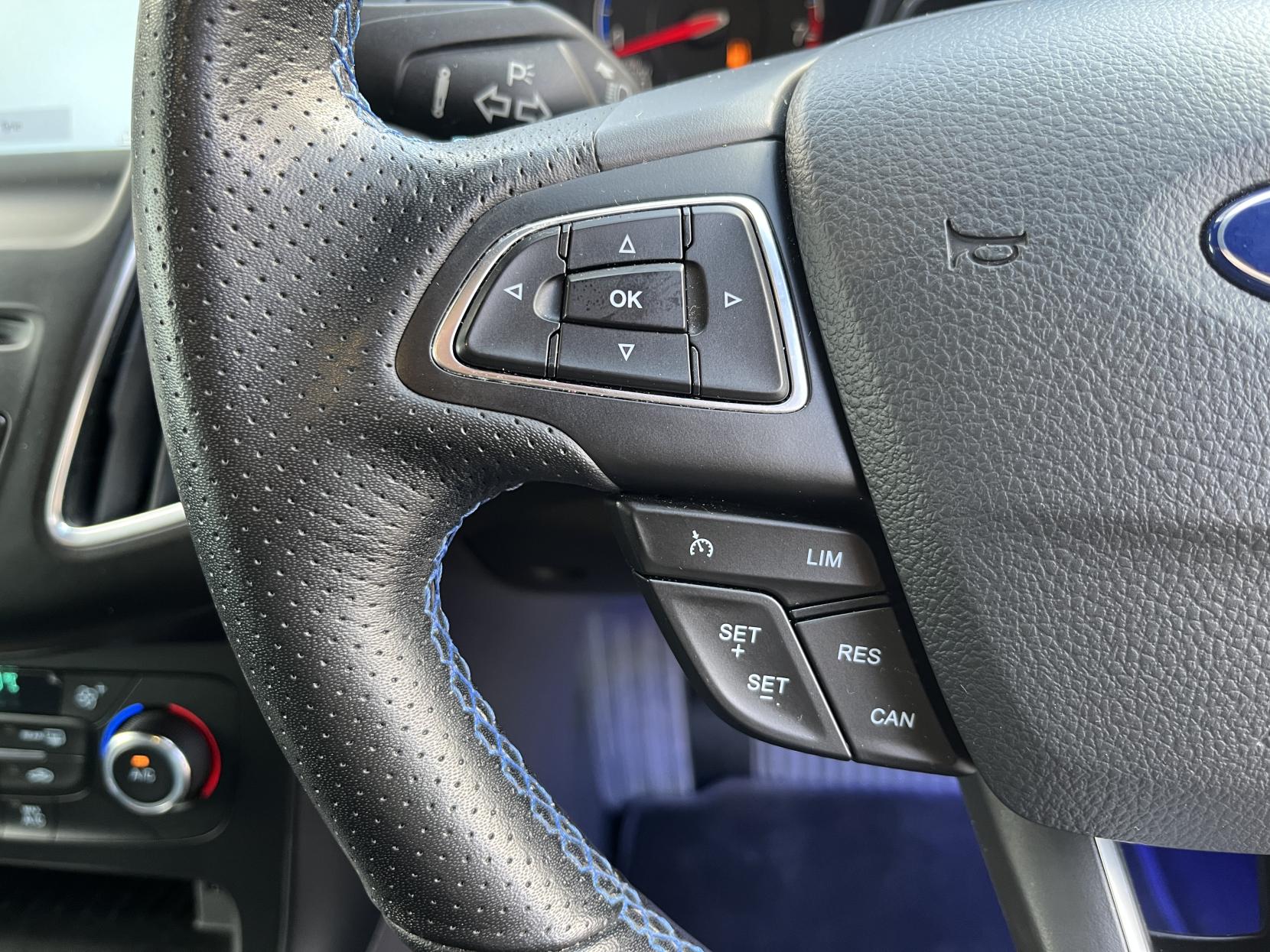 Ford Focus 2.3T EcoBoost RS Hatchback 5dr Petrol Manual AWD Euro 6 (s/s) (350 ps)