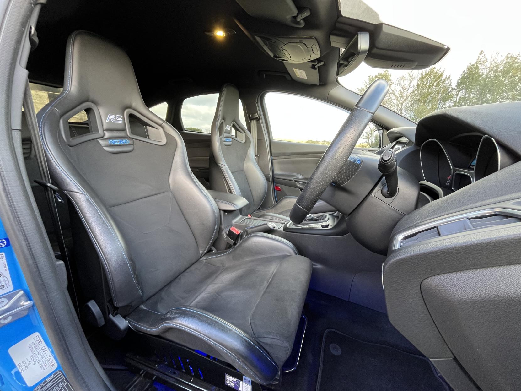 Ford Focus 2.3T EcoBoost RS Hatchback 5dr Petrol Manual AWD Euro 6 (s/s) (350 ps)