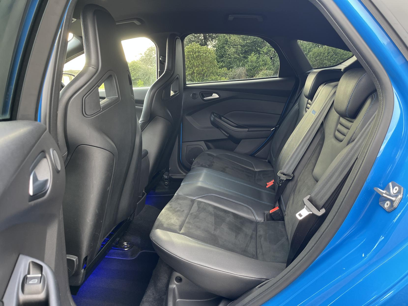 Ford Focus 2.3T EcoBoost RS Hatchback 5dr Petrol Manual AWD Euro 6 (s/s) (350 ps)