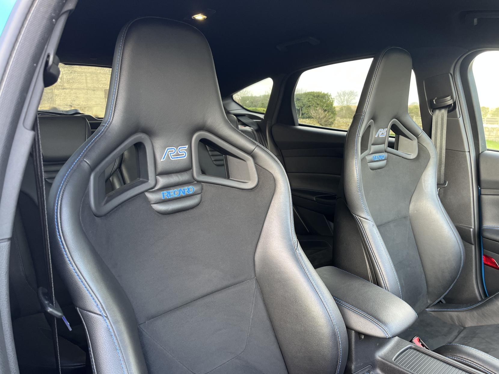 Ford Focus 2.3T EcoBoost RS Hatchback 5dr Petrol Manual AWD Euro 6 (s/s) (350 ps)