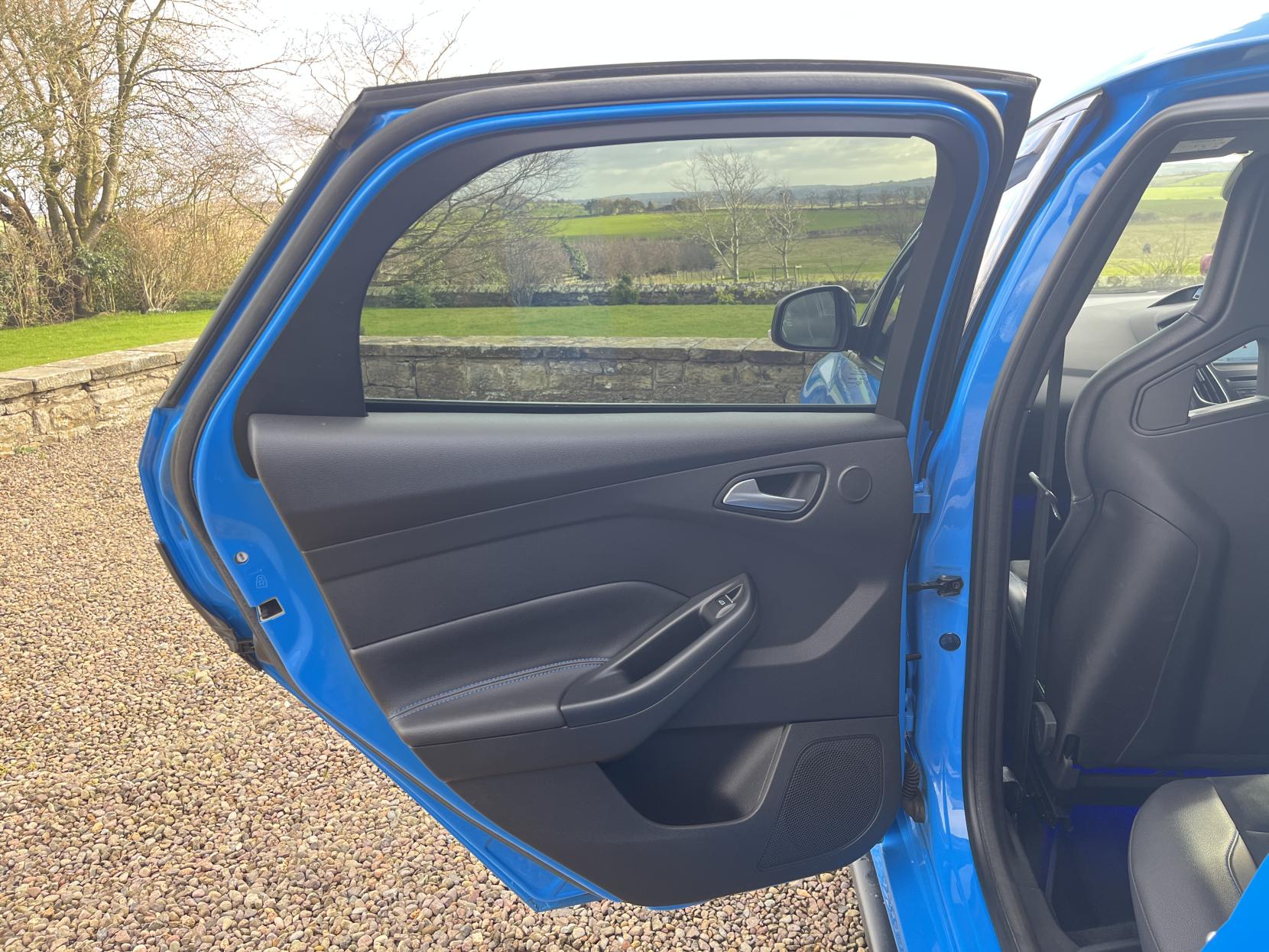 Ford Focus 2.3T EcoBoost RS Hatchback 5dr Petrol Manual AWD Euro 6 (s/s) (350 ps)