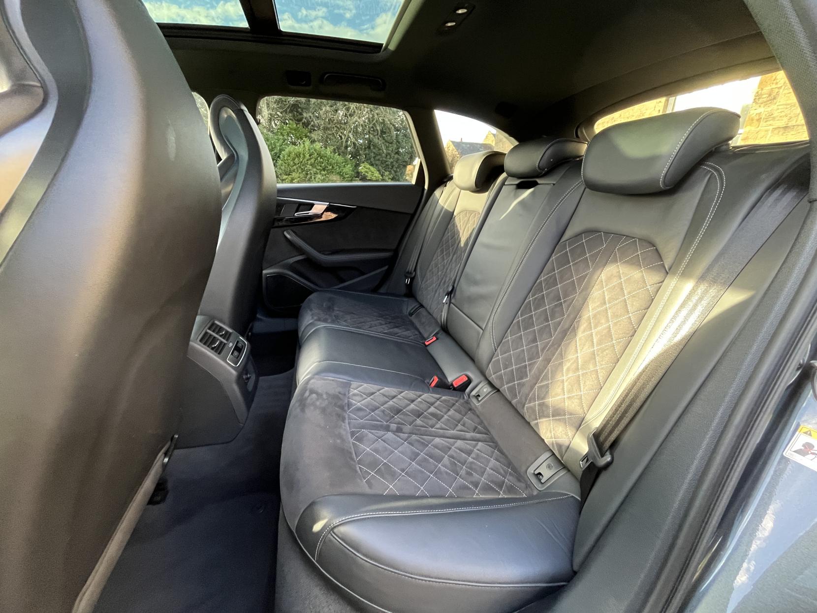 Audi RS4 Avant 2.9 TFSI V6 Sport Edition Estate 5dr Petrol Tiptronic quattro Euro 6 (s/s) (450 ps)