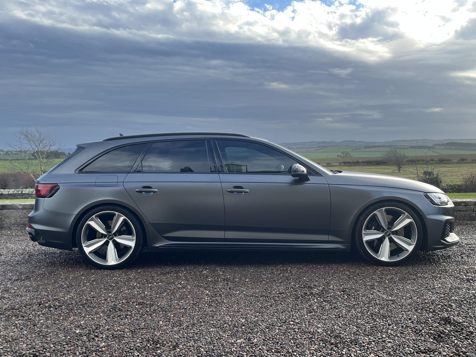 Audi RS4 Avant 2.9 TFSI V6 Sport Edition Estate 5dr Petrol Tiptronic quattro Euro 6 (s/s) (450 ps)