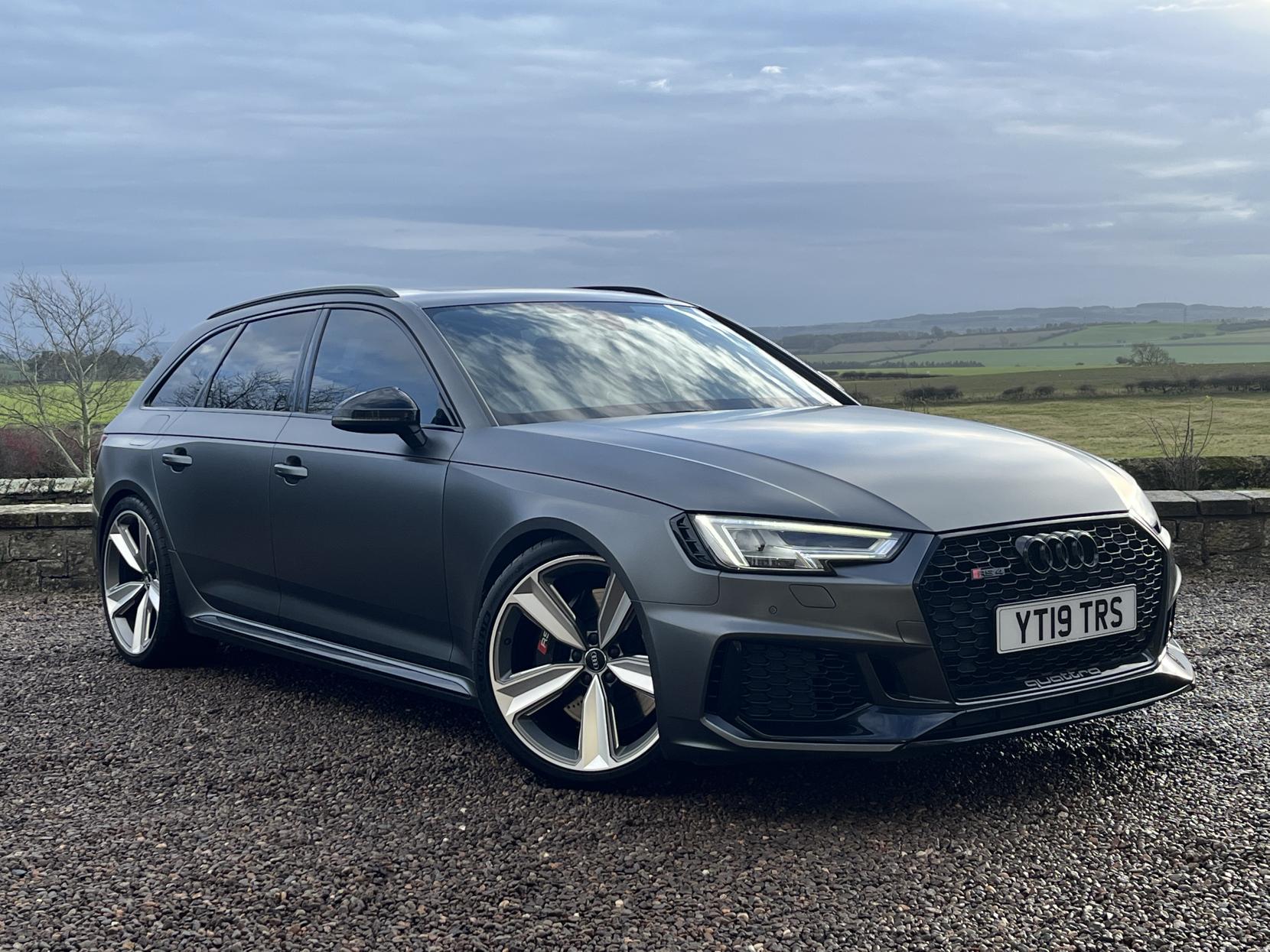 Audi RS4 Avant 2.9 TFSI V6 Sport Edition Estate 5dr Petrol Tiptronic quattro Euro 6 (s/s) (450 ps)