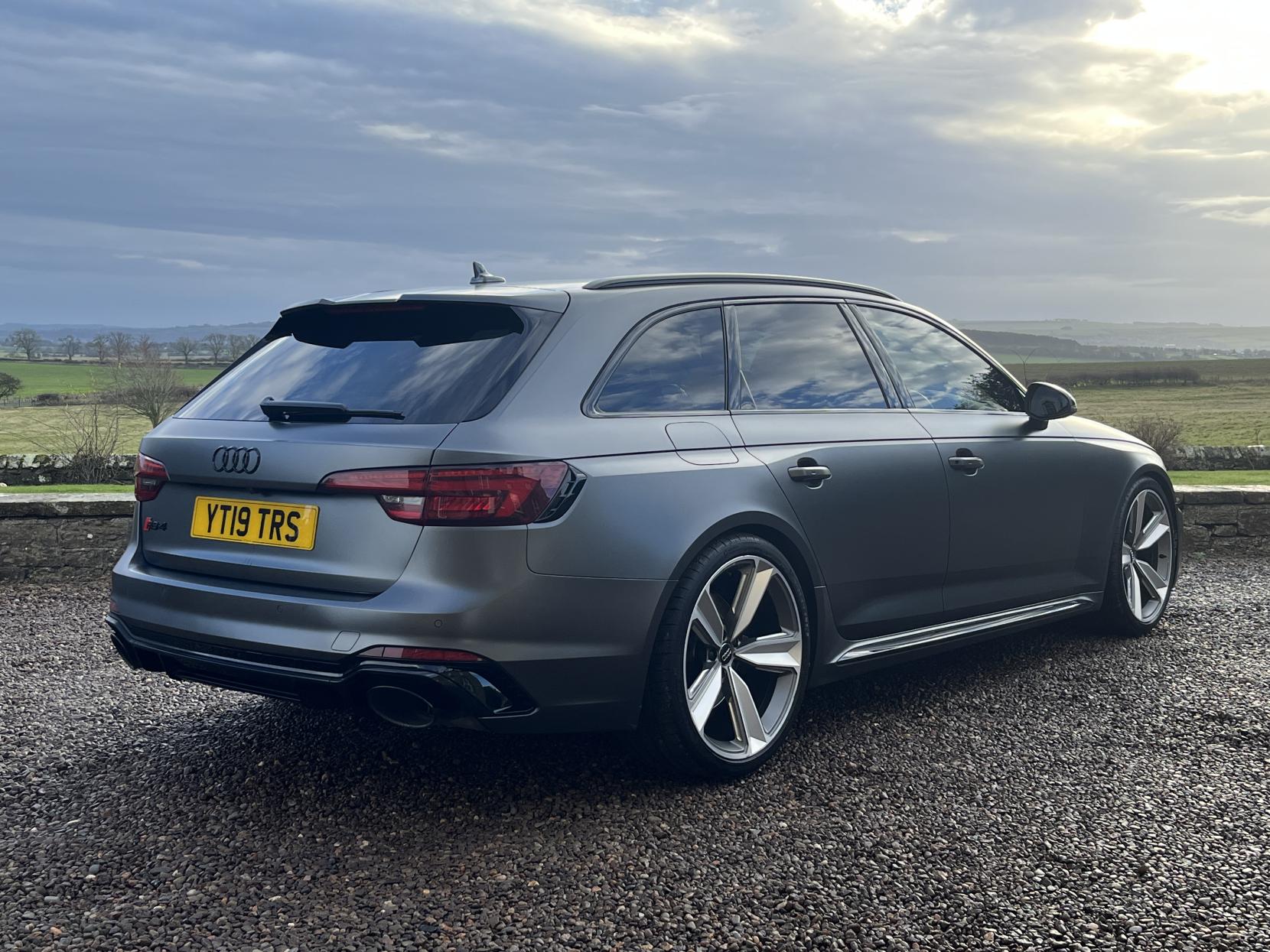 Audi RS4 Avant 2.9 TFSI V6 Sport Edition Estate 5dr Petrol Tiptronic quattro Euro 6 (s/s) (450 ps)