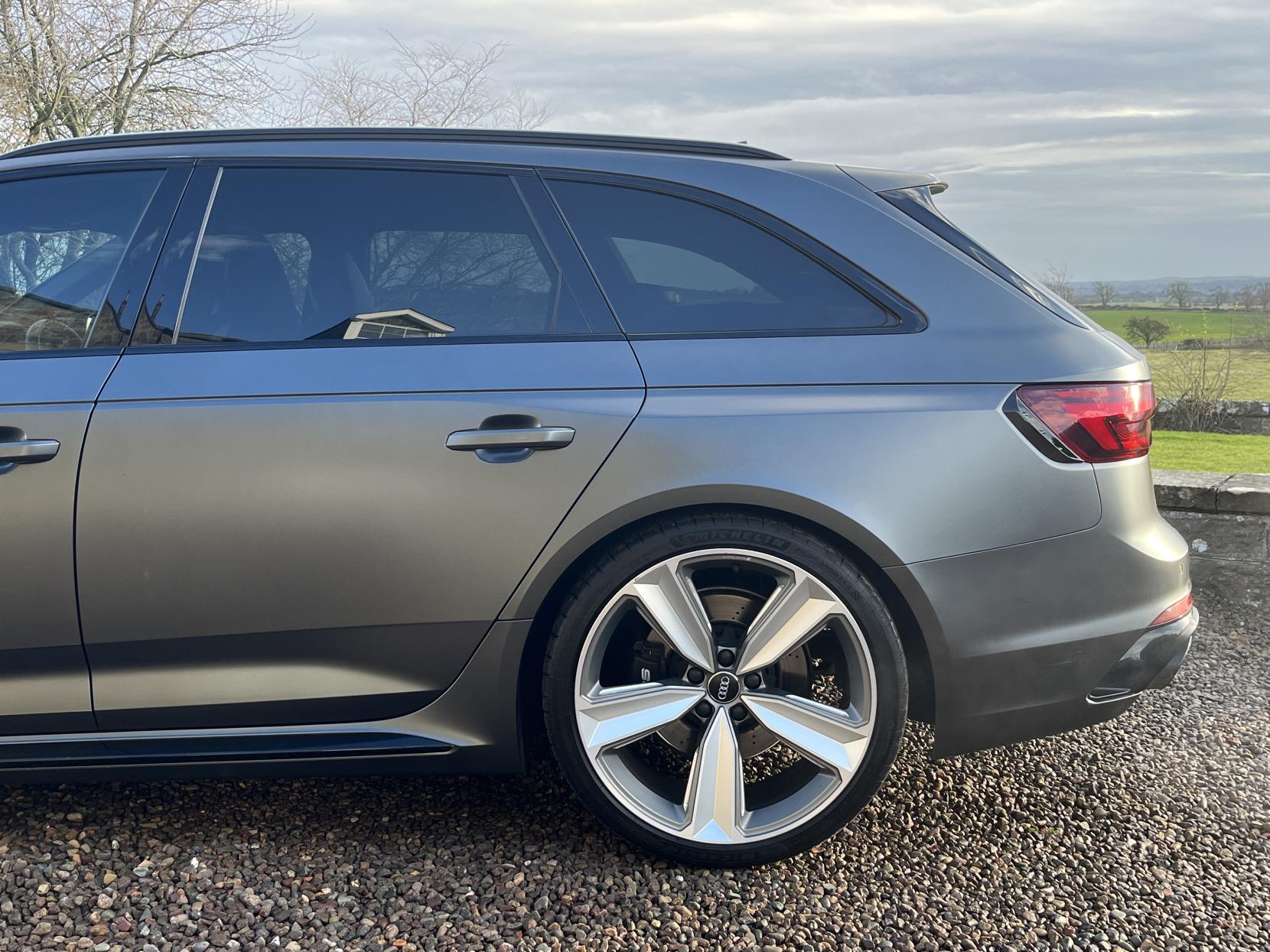 Audi RS4 Avant 2.9 TFSI V6 Sport Edition Estate 5dr Petrol Tiptronic quattro Euro 6 (s/s) (450 ps)