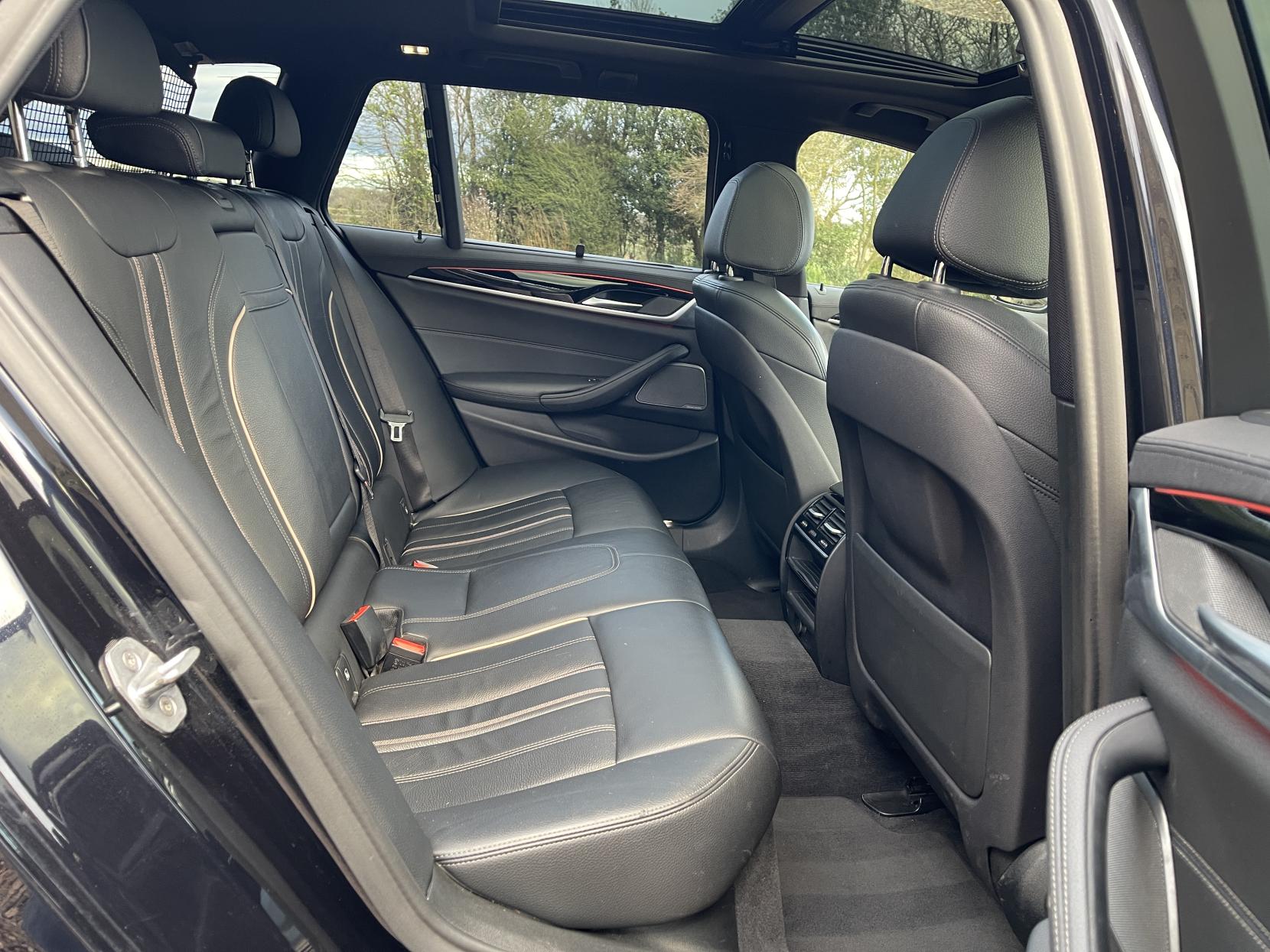 BMW 5 Series 3.0 540i GPF M Sport Touring 5dr Petrol Auto xDrive Euro 6 (s/s) (340 ps)