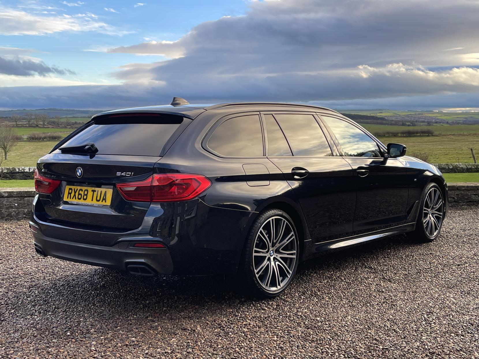 BMW 5 Series 3.0 540i GPF M Sport Touring 5dr Petrol Auto xDrive Euro 6 (s/s) (340 ps)