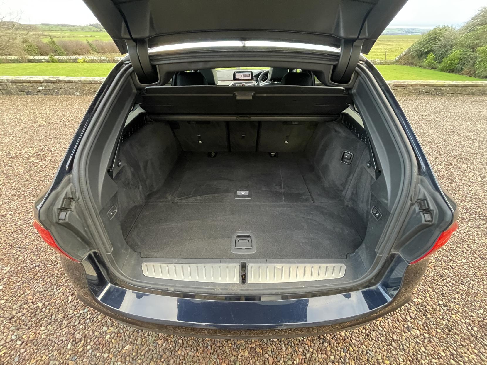 BMW 5 Series 3.0 540i GPF M Sport Touring 5dr Petrol Auto xDrive Euro 6 (s/s) (340 ps)