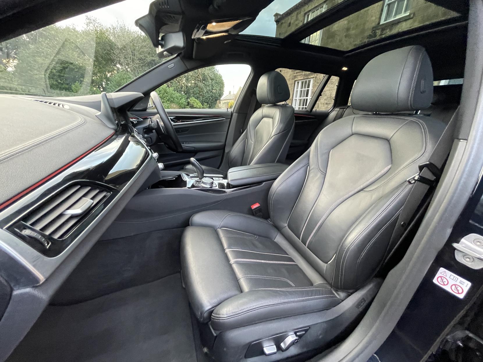 BMW 5 Series 3.0 540i GPF M Sport Touring 5dr Petrol Auto xDrive Euro 6 (s/s) (340 ps)