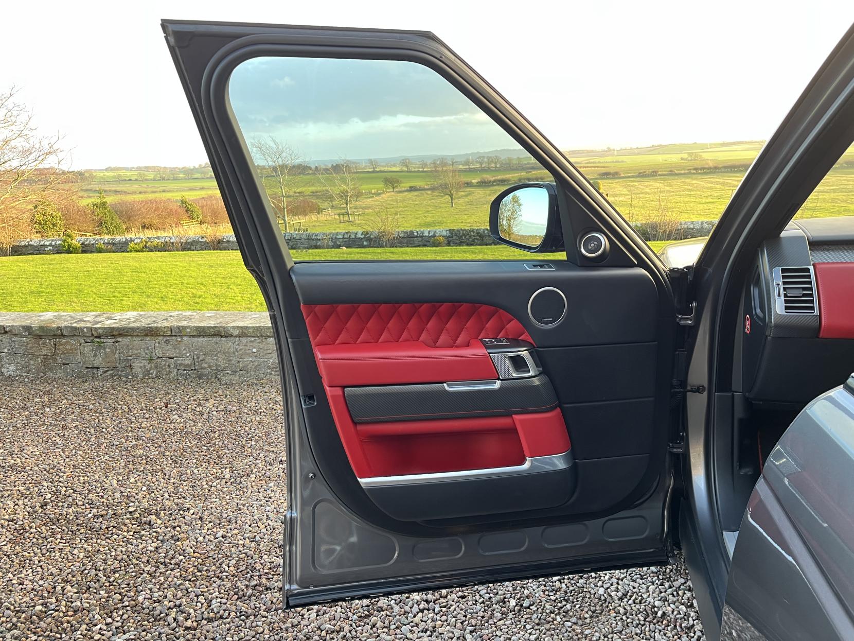 Land Rover Range Rover 5.0 V8 SV Autobiography Dynamic SUV 5dr Petrol Auto 4WD Euro 6 (s/s) (550 ps)