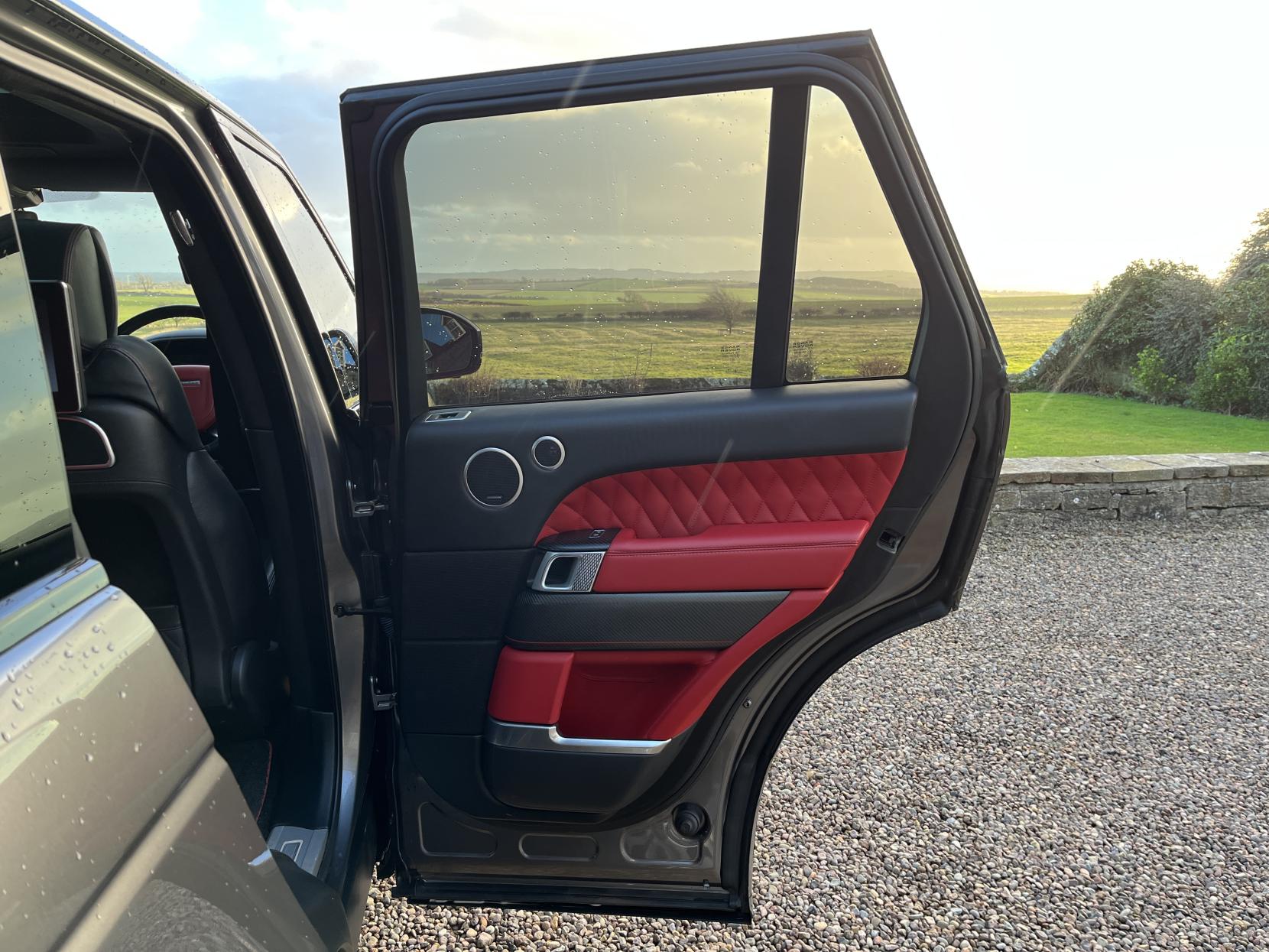 Land Rover Range Rover 5.0 V8 SV Autobiography Dynamic SUV 5dr Petrol Auto 4WD Euro 6 (s/s) (550 ps)