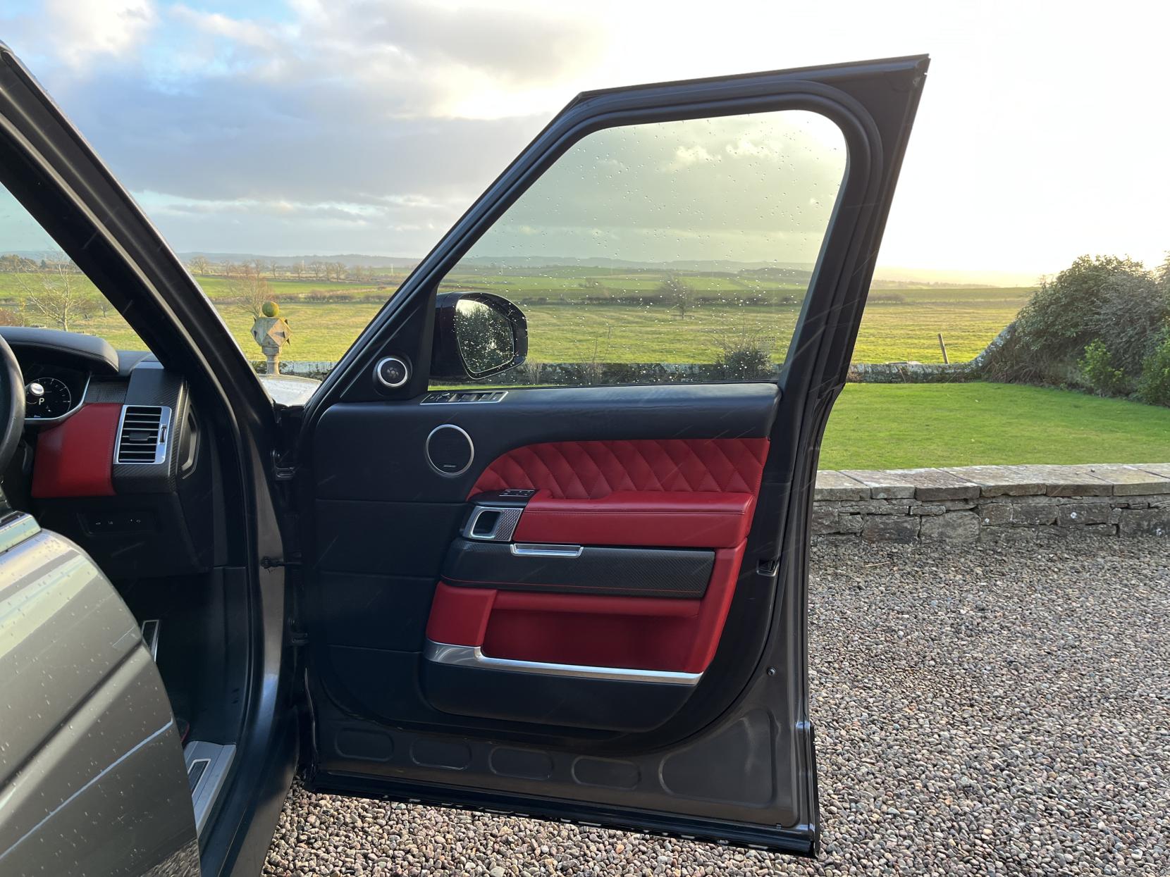 Land Rover Range Rover 5.0 V8 SV Autobiography Dynamic SUV 5dr Petrol Auto 4WD Euro 6 (s/s) (550 ps)