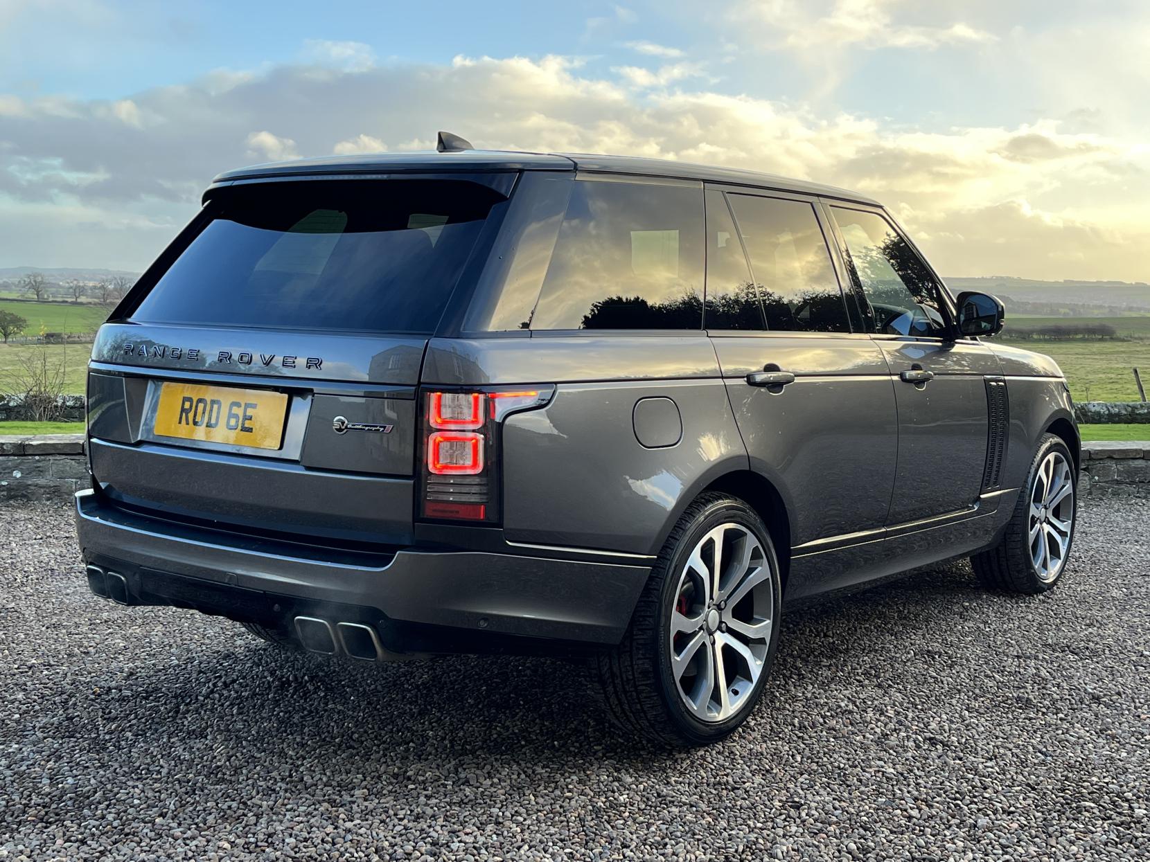 Land Rover Range Rover 5.0 V8 SV Autobiography Dynamic SUV 5dr Petrol Auto 4WD Euro 6 (s/s) (550 ps)
