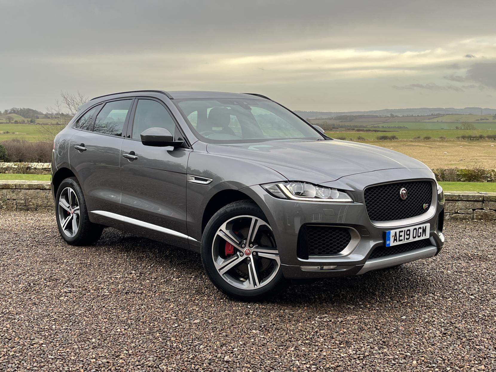 Jaguar F-PACE 3.0 D300 V6 S SUV 5dr Diesel Auto AWD Euro 6 (s/s) (300 ps)