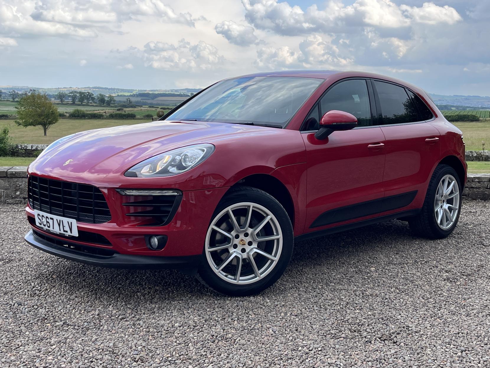 Porsche Macan 2.0T SUV 5dr Petrol PDK 4WD Euro 6 (s/s) (252 ps)