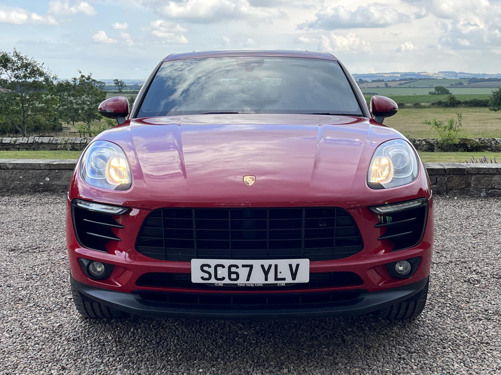 Porsche Macan 2.0T SUV 5dr Petrol PDK 4WD Euro 6 (s/s) (252 ps)