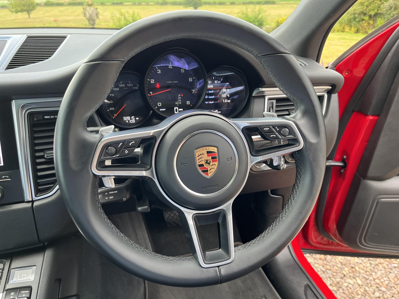 Porsche Macan 2.0T SUV 5dr Petrol PDK 4WD Euro 6 (s/s) (252 ps)