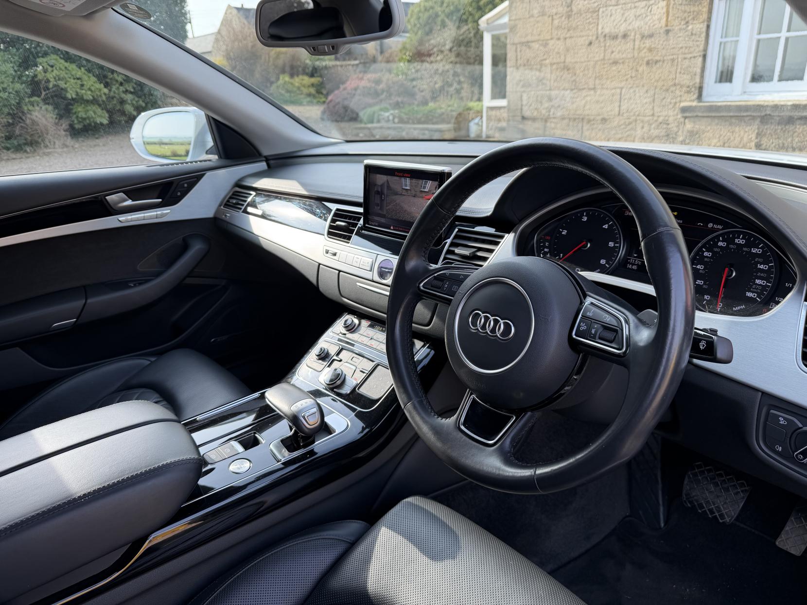 Audi A8 3.0 TDI V6 Black Edition Saloon 4dr Diesel Tiptronic quattro Euro 6 (s/s) (262 ps)