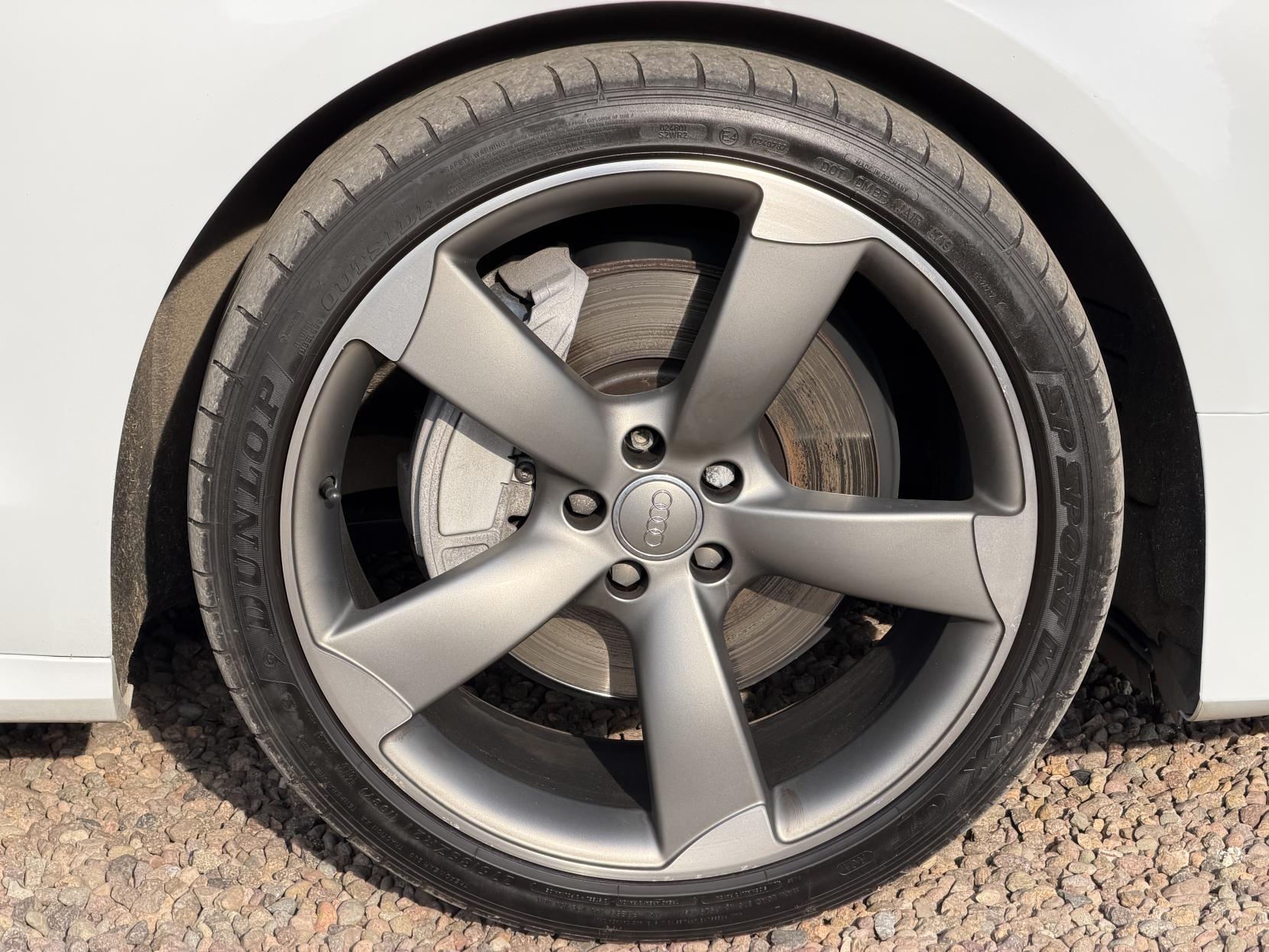 Audi A8 3.0 TDI V6 Black Edition Saloon 4dr Diesel Tiptronic quattro Euro 6 (s/s) (262 ps)