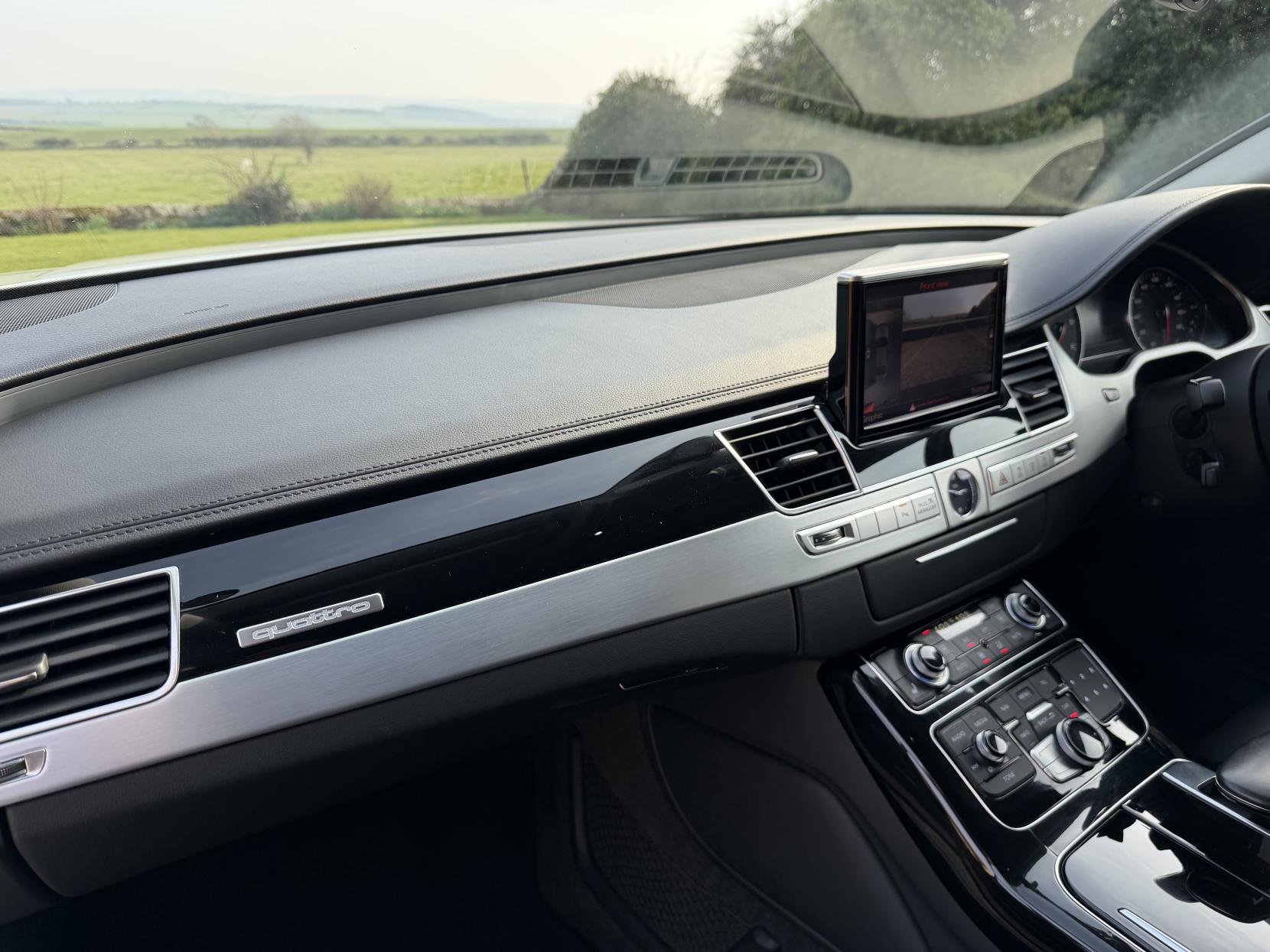 Audi A8 3.0 TDI V6 Black Edition Saloon 4dr Diesel Tiptronic quattro Euro 6 (s/s) (262 ps)