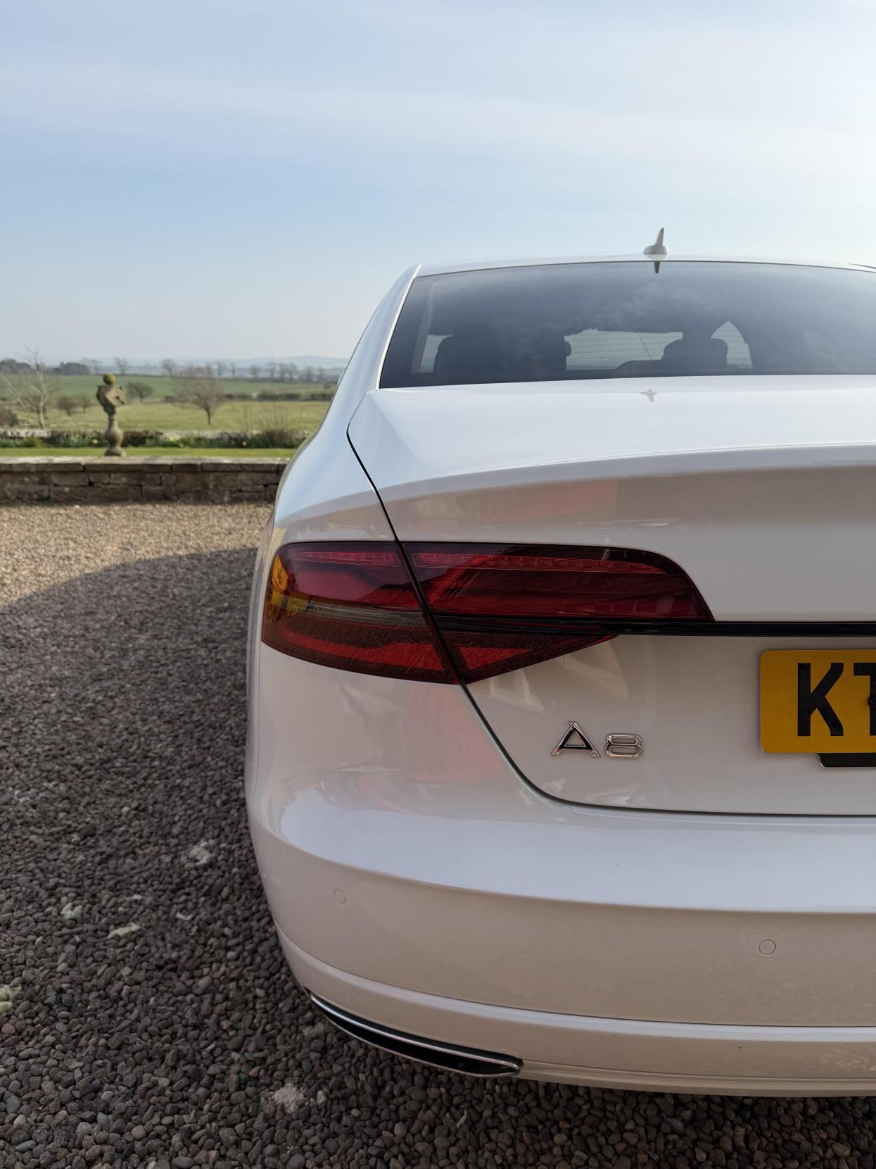 Audi A8 3.0 TDI V6 Black Edition Saloon 4dr Diesel Tiptronic quattro Euro 6 (s/s) (262 ps)