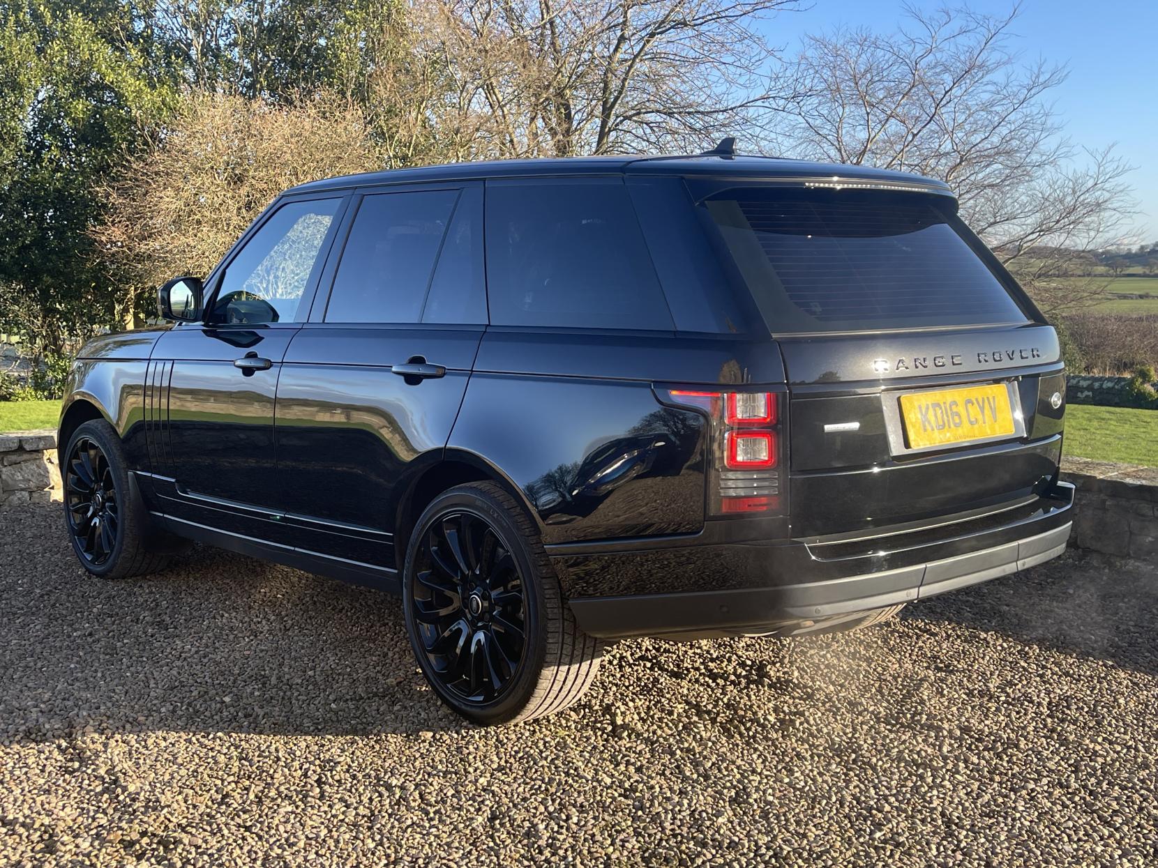 Land Rover Range Rover 5.0 V8 Autobiography SUV 5dr Petrol Auto 4WD Euro 6 (s/s) (510 ps)