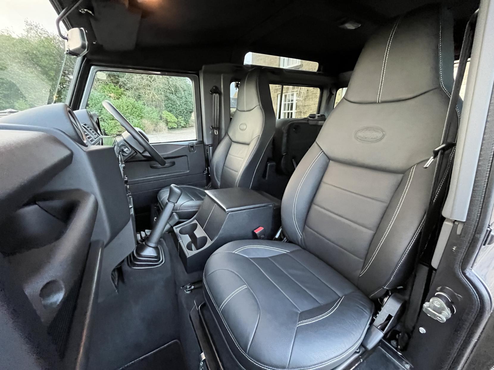 Land Rover Defender 90 2.2 TDCi Landmark Station Wagon Double Cab 3dr Diesel Manual 4WD SWB Euro 5 (122 ps)