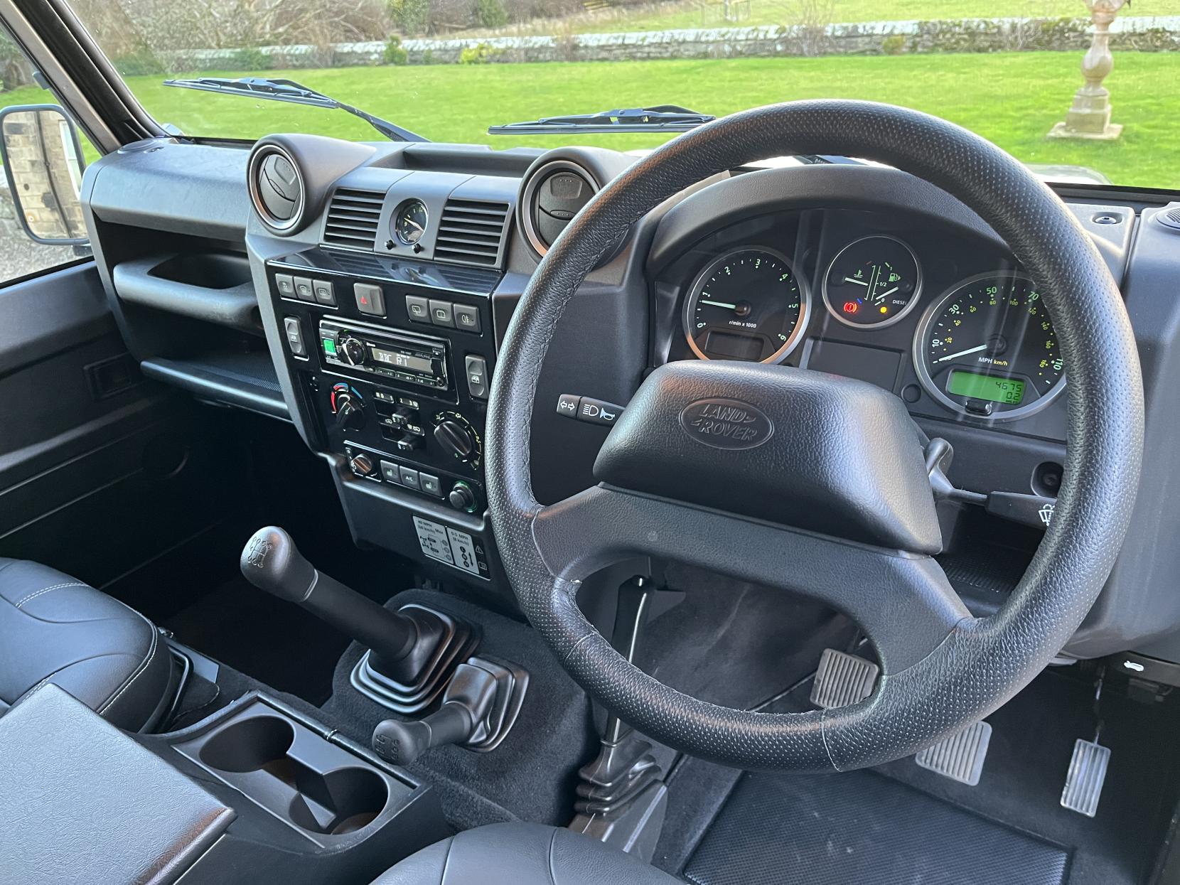 Land Rover Defender 90 2.2 TDCi Landmark Station Wagon Double Cab 3dr Diesel Manual 4WD SWB Euro 5 (122 ps)