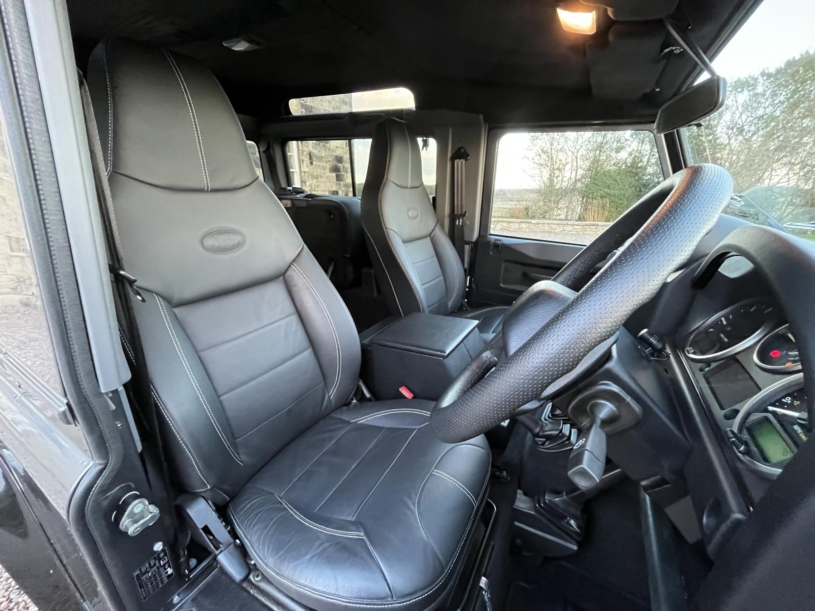 Land Rover Defender 90 2.2 TDCi Landmark Station Wagon Double Cab 3dr Diesel Manual 4WD SWB Euro 5 (122 ps)