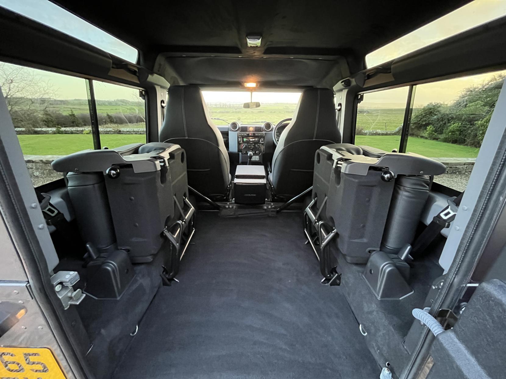 Land Rover Defender 90 2.2 TDCi Landmark Station Wagon Double Cab 3dr Diesel Manual 4WD SWB Euro 5 (122 ps)