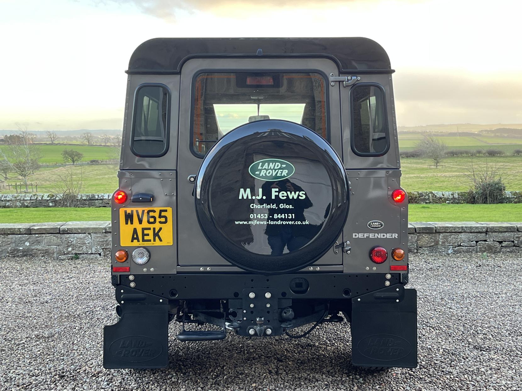 Land Rover Defender 90 2.2 TDCi Landmark Station Wagon Double Cab 3dr Diesel Manual 4WD SWB Euro 5 (122 ps)